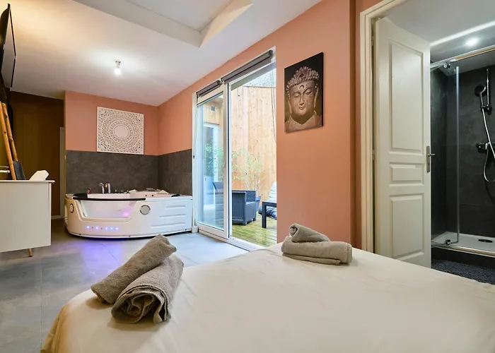 L'amazonia - Les Demeures D'adrien * Croix